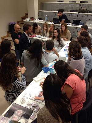 Foto 1 del artículo del Doctor Fernando de la Iglesia sobre Curso sobre “Microtornillos en ortodoncia” en la Universidad Europea de Ortodoncia de Valencia