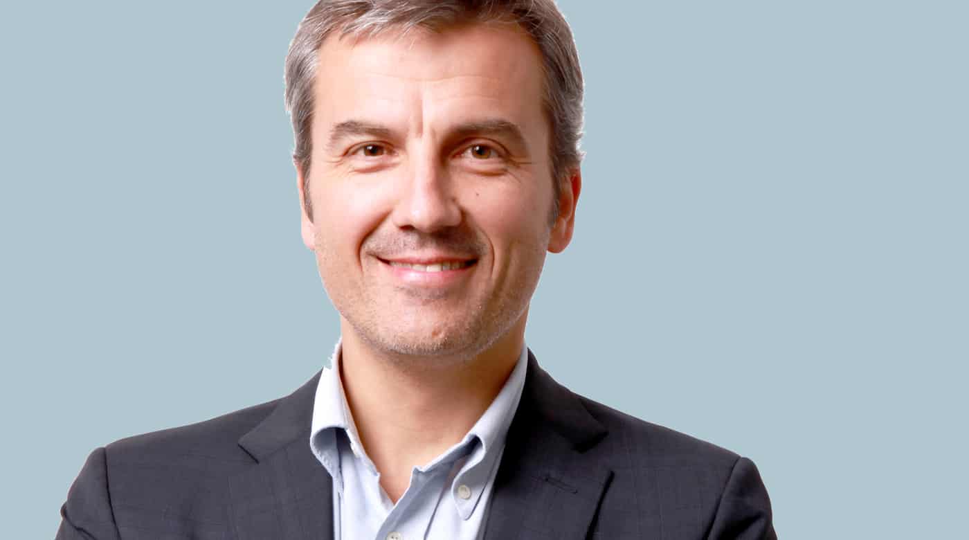 Primer pla d'una persona adulta